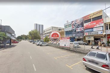 4 Storey Shop Bagan Baru | Spare parts Street