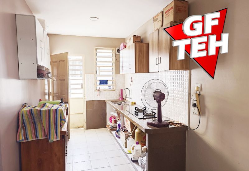 Jalan IKS Simpang Ampat