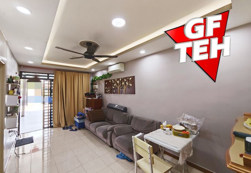 Jalan IKS Simpang Ampat