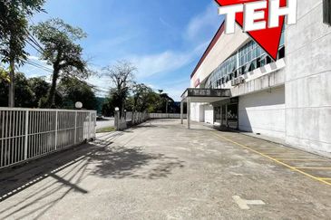 Taman Perusahaan Sungai Lokan