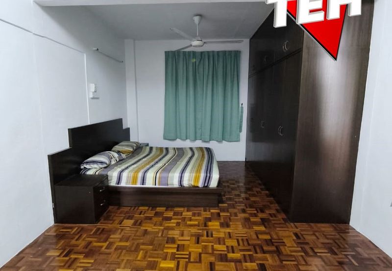 Rumah Pangsa Kos Rendah, Pusat Perniagaan Raja Uda