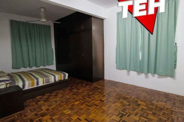 Rumah Pangsa Kos Rendah, Pusat Perniagaan Raja Uda