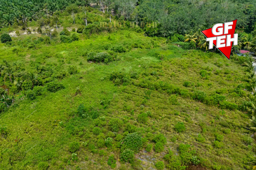 5.8 acres Agricultural Land | 770m from mainroad | small house | Kuala Kangsar Rm3psf