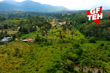 5.8 acres Agricultural Land | 770m from mainroad | small house | Kuala Kangsar Rm3psf