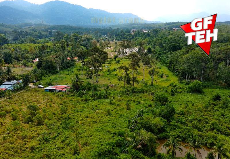 5.8 acres Agricultural Land | 770m from mainroad | small house | Kuala Kangsar Rm3psf