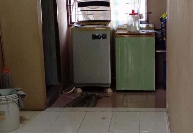 Lorong IKS Simpang Ampat A