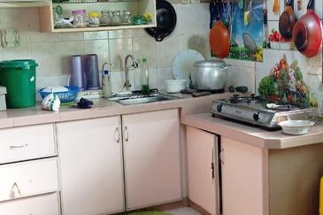 Lorong IKS Simpang Ampat A