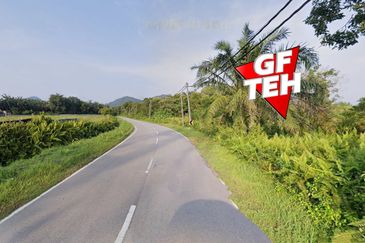 Bukit Merah Laketown Resort