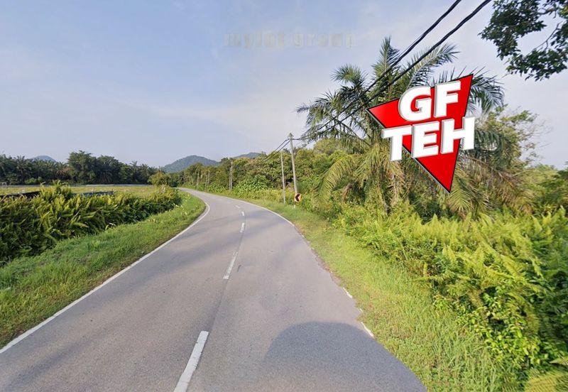 Bukit Merah Laketown Resort