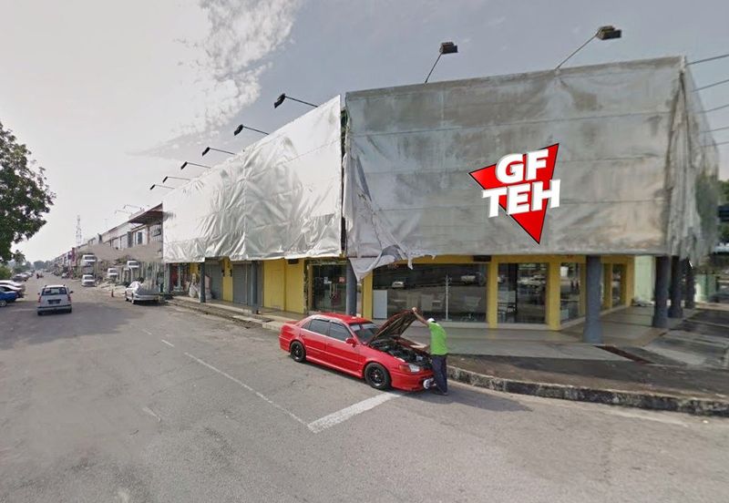 Kawasan Perniagaan Simpang Ampat