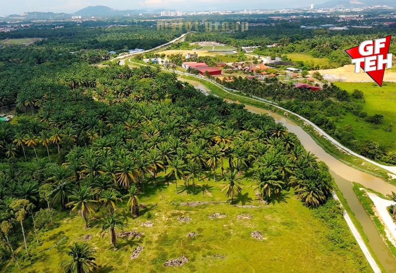Kawasan Perniagaan Simpang Ampat