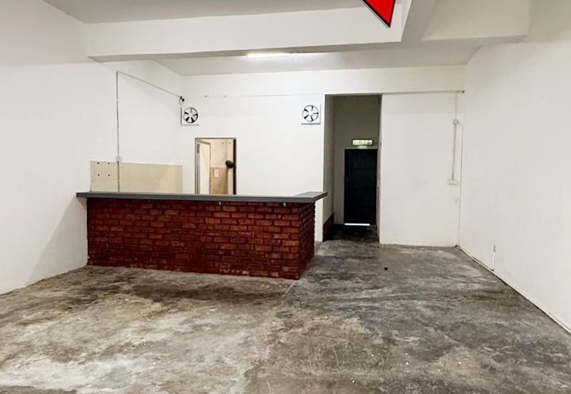 Pusat Perniagaan Raja Uda