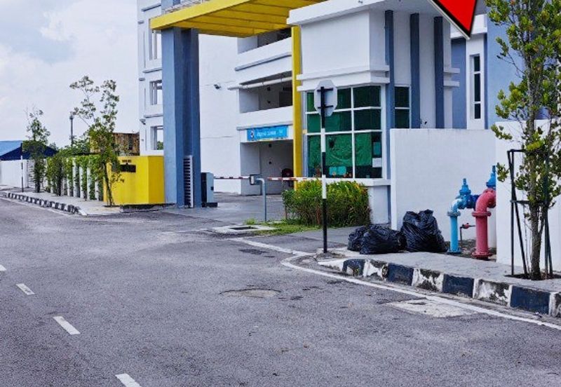 The Retreat Condominiums