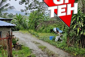 5.8 acres Agricultural Land | 770m from mainroad | small house | Kuala Kangsar Rm3psf