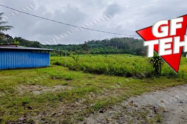 5.8 acres Agricultural Land | 770m from mainroad | small house | Kuala Kangsar Rm3psf