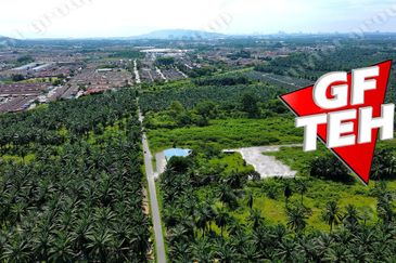 Jalan IKS Simpang Ampat