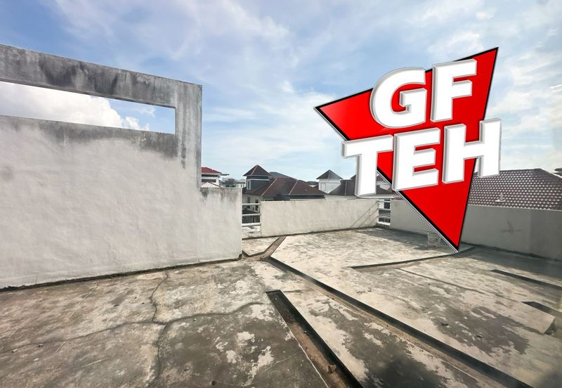 Jalan IKS Simpang Ampat