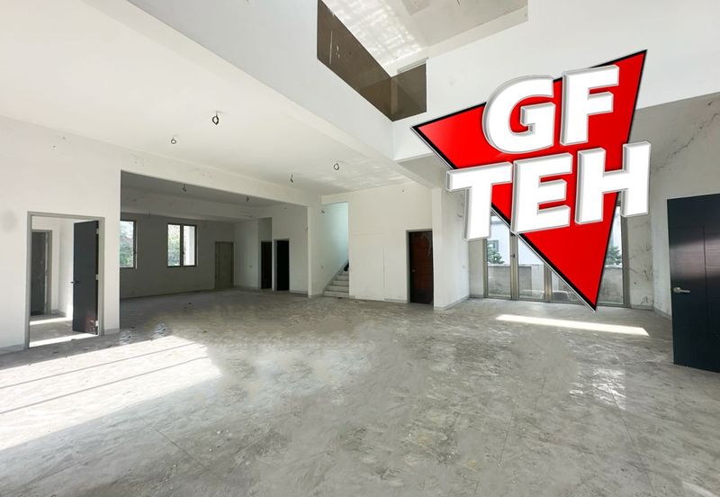 Jalan IKS Simpang Ampat