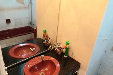 Putra Indah Condominium