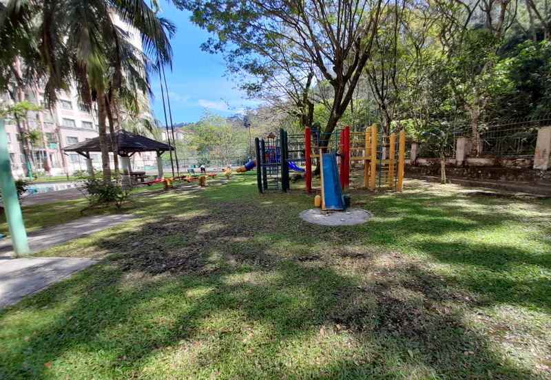 Menara Jade (Jade Tower), Taman Bukit Indah