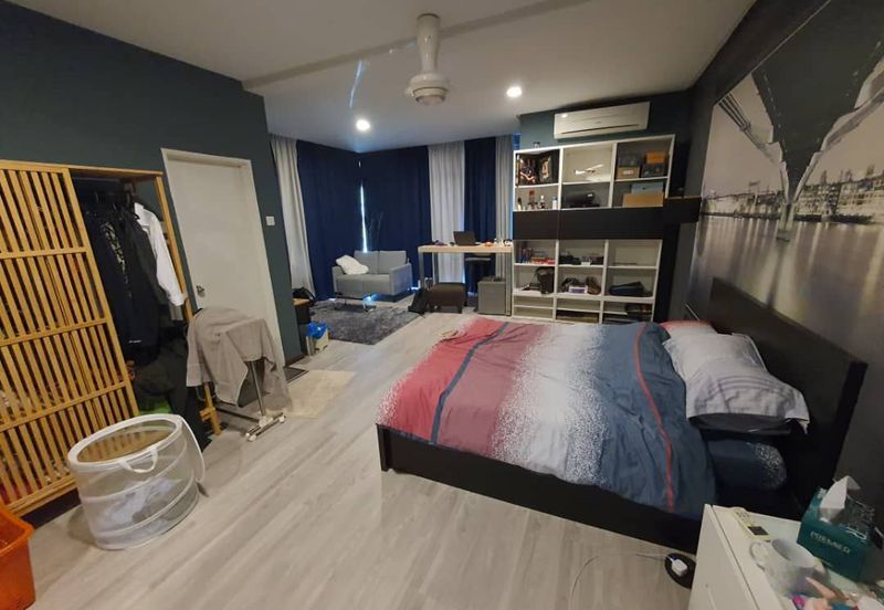 Bandar Tun Hussein Onn