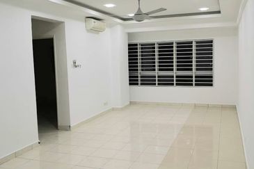 The Residence 1 @ Tiara East