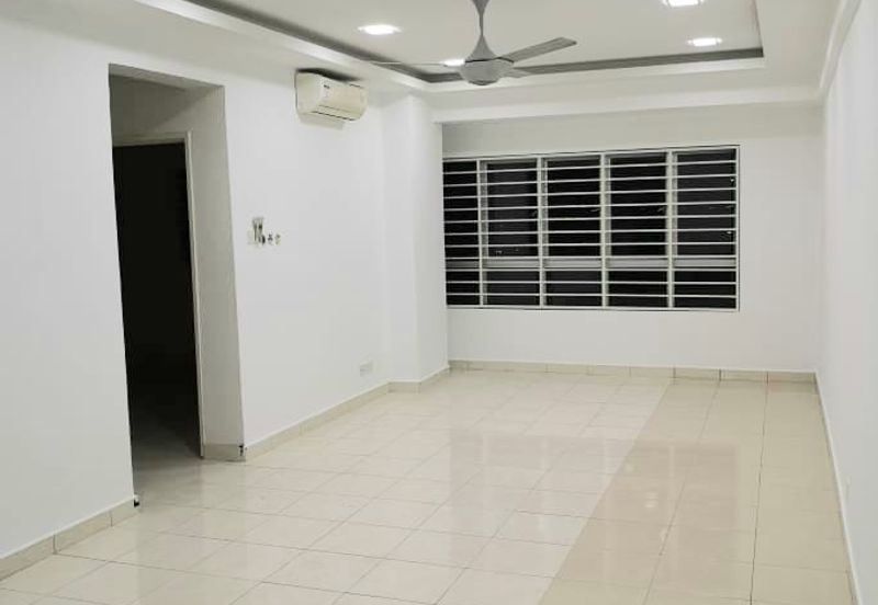 The Residence 1 @ Tiara East