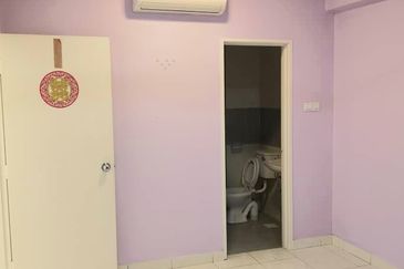 The Residence 1 @ Tiara East