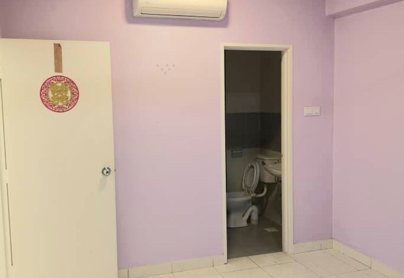 The Residence 1 @ Tiara East