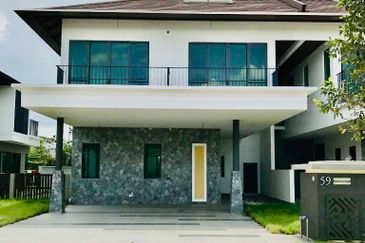 Double Storey Semi-D Charms Of Nusantara