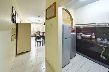 Pangsapuri Mayang, Puncak Jalil