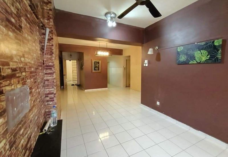 Sri Dahlia Apartment