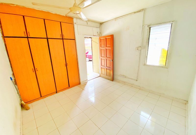 Apartment Desa Pandan Ground Floor