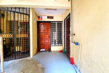 Apartment Desa Pandan Ground Floor