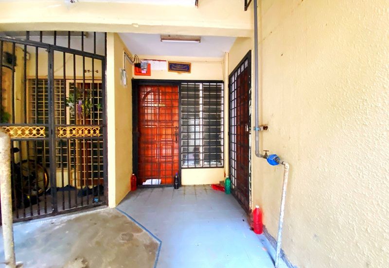 Apartment Desa Pandan Ground Floor