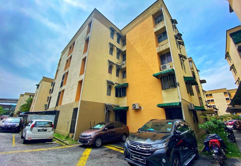 Apartment Desa Pandan Ground Floor