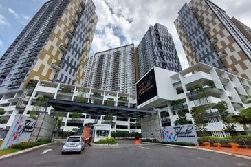 Platinum Splendor Residence