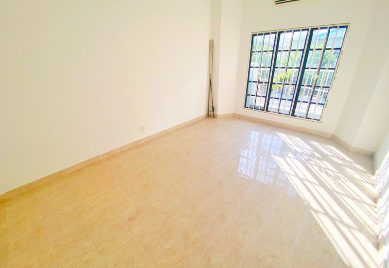 Taman Sri Raya, Batu 9