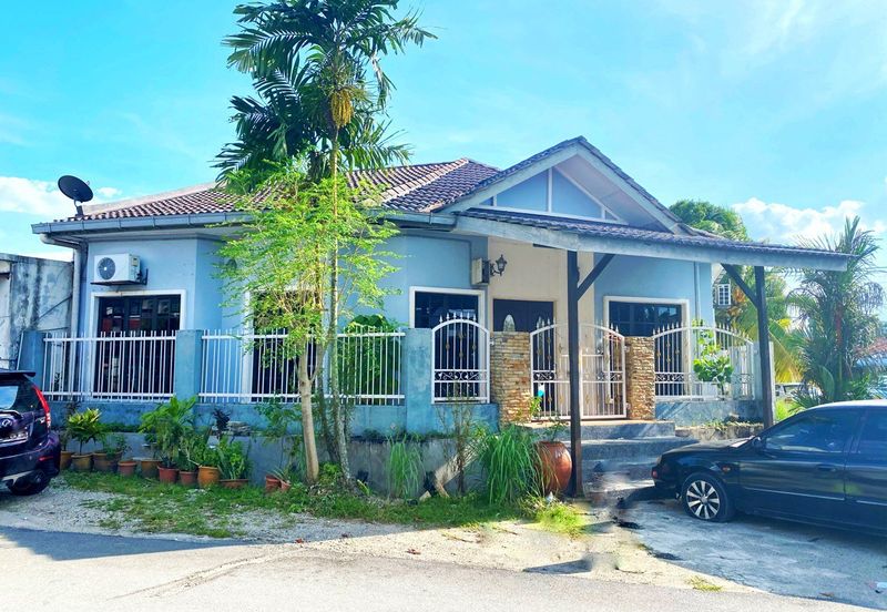 Taman Sri Raya, Batu 9