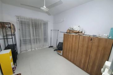 Residensi Laguna Biru 2