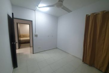 Residensi Laguna Biru 2