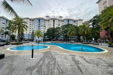 Tasik Heights Apartment