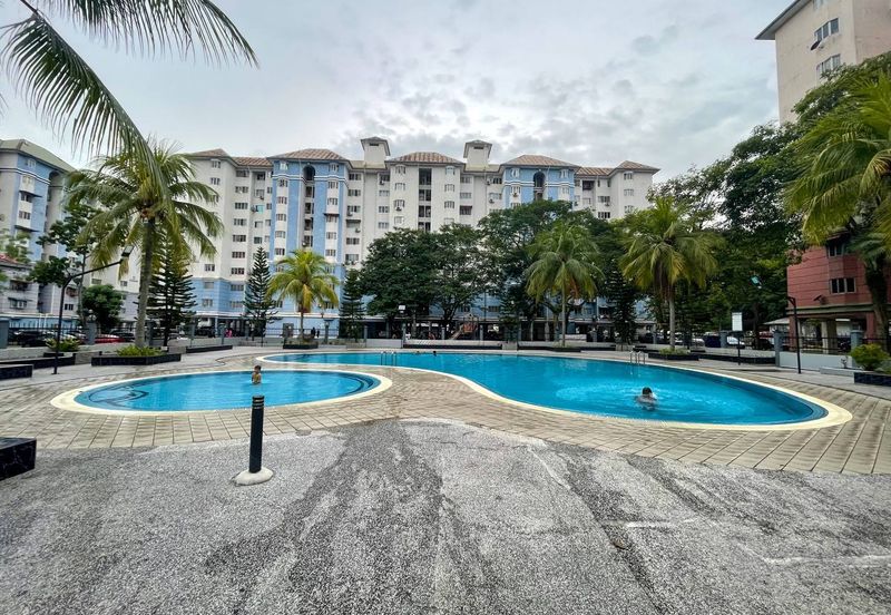 Tasik Heights Apartment