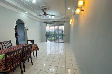 Tasik Heights Apartment
