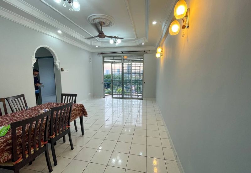 Tasik Heights Apartment