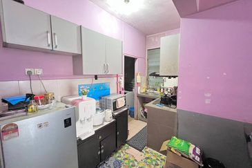 Jelutong Apartment, Selayang Heights