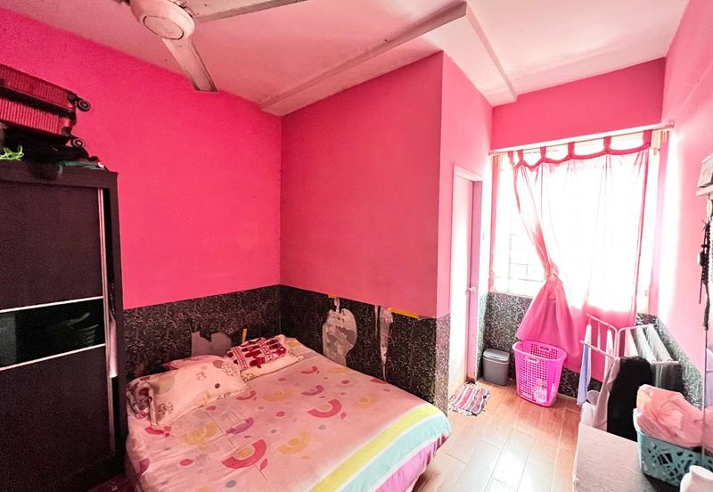 Jelutong Apartment, Selayang Heights