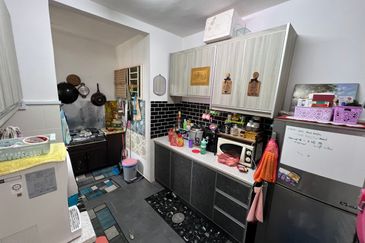 Residensi Laguna Biru 2