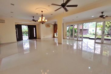 Tropicana Golf & Country Resort