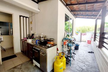 (END LOT) 2.5 Storey SuperLink Cyprus, USJ Heights